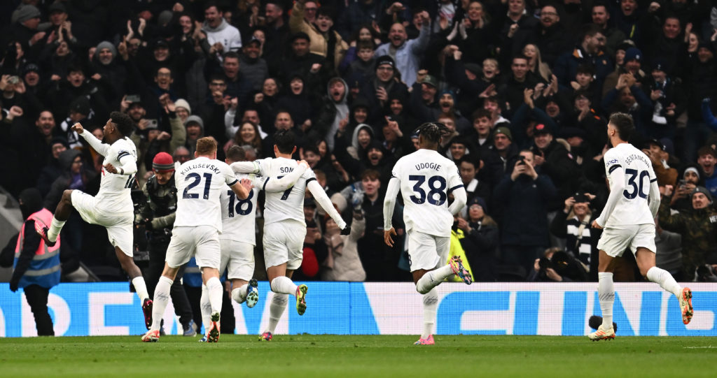 Tottenham Hotspur v Aston Villa - Premier League