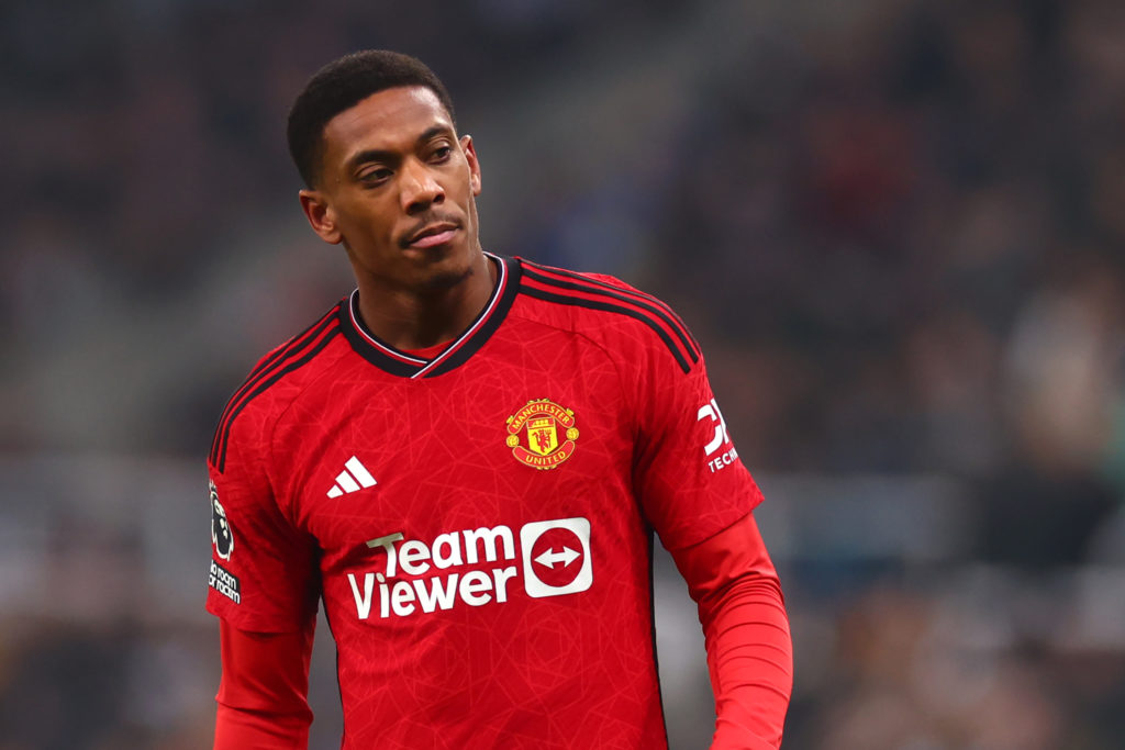 Newcastle United v Manchester United - Premier League