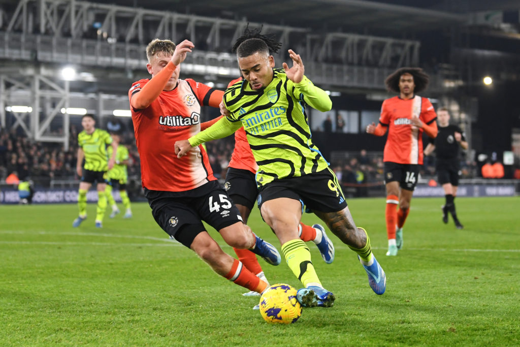 Luton Town v Arsenal FC - Premier League