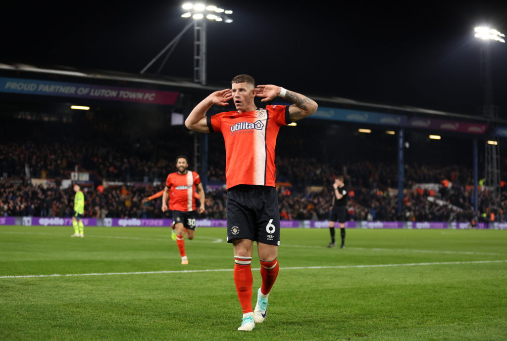 Luton Town v Arsenal FC - Premier League
