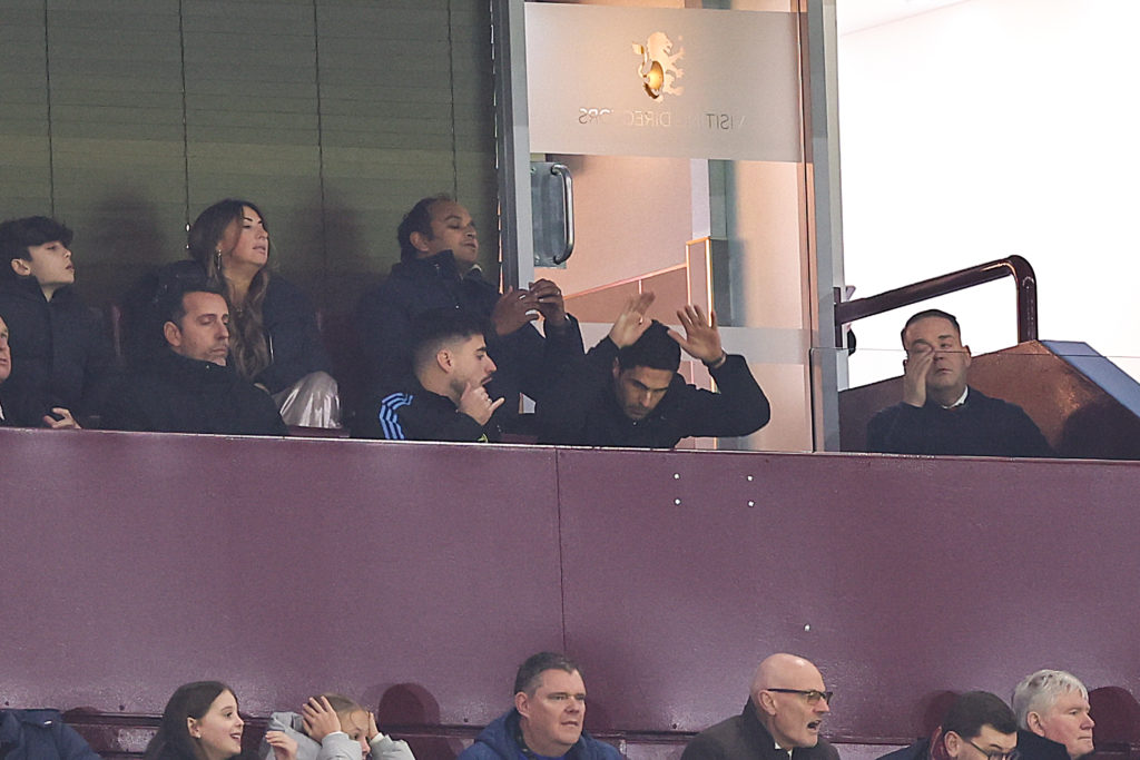 Aston Villa v Arsenal FC - Premier League