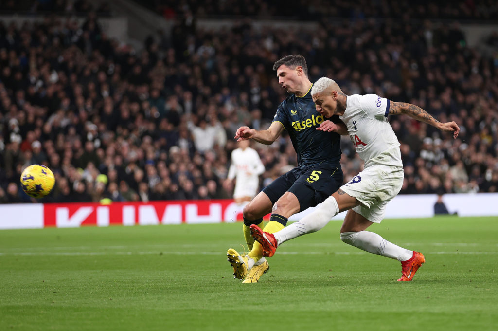Tottenham Hotspur v Newcastle United - Premier League