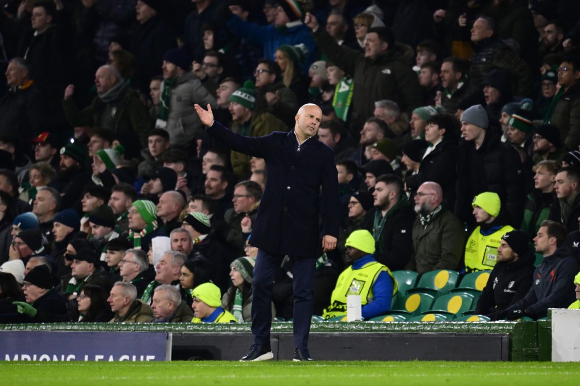 GLASGOW - Feyenoord coach Arne Slot reacts during the UEFA Champions League group E match between Celtic FC and Feyenoord at Celtic Park on Decembe...