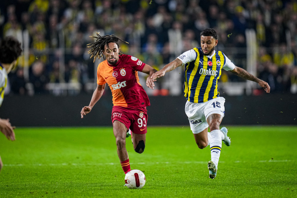 Fenerbahce-v-Galatasaray-Turkish-Super-League