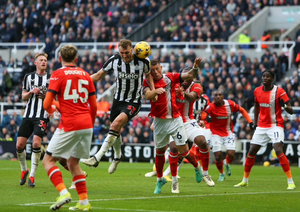 Newcastle United v Luton Town - Premier League