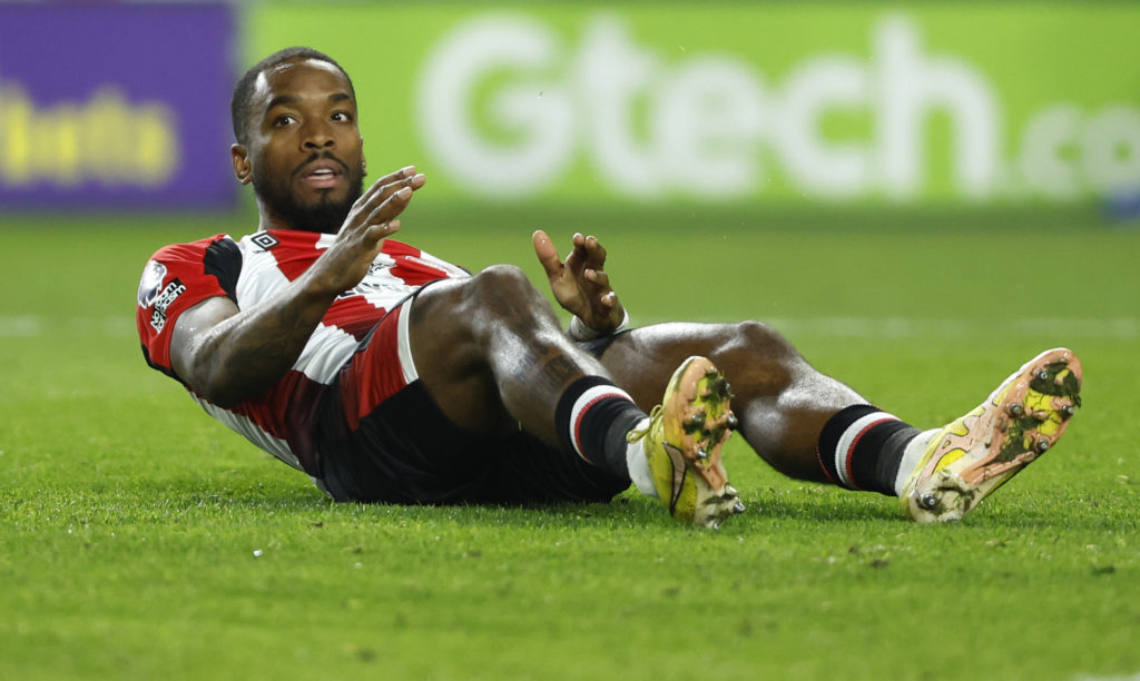 Brentford FC v Manchester City - Premier League