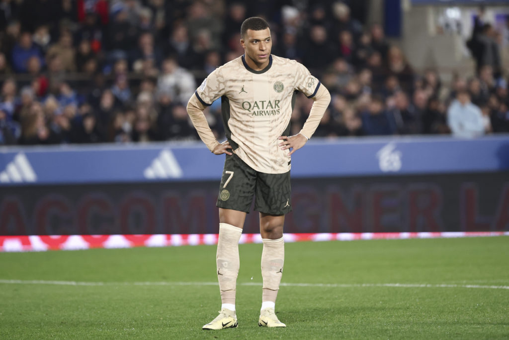 RC Strasbourg v Paris Saint-Germain - Ligue 1 Uber Eats