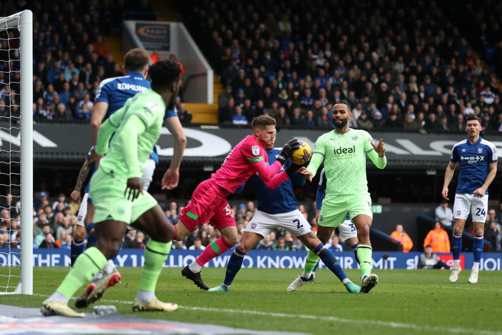 'We will'... Ipswich Town star delivers confident verdict on promotion ...