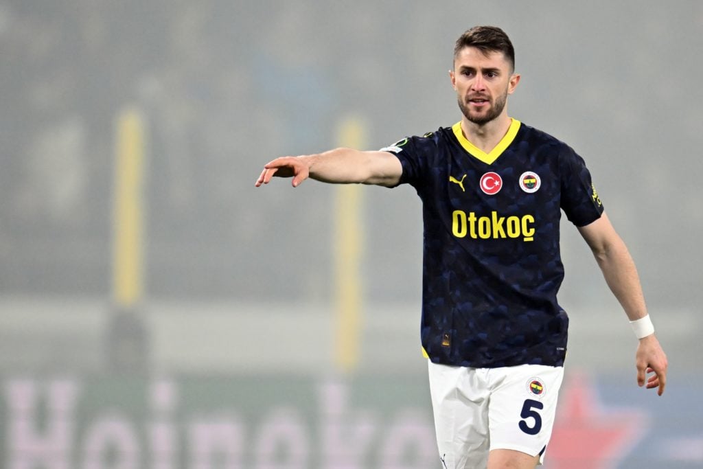 Ismail Yuksk Tottenham Manchester United
