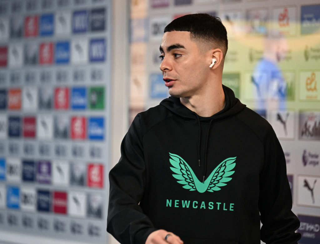 Chelsea FC v Newcastle United - Premier League
