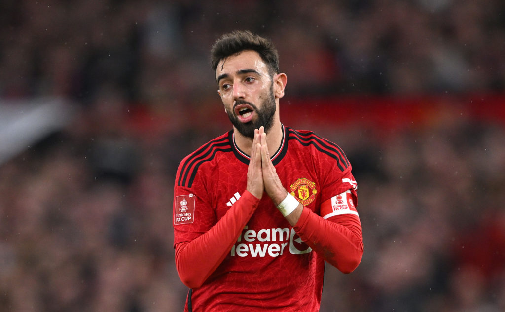 Bruno Fernandes Kobbie Mainoo Manchester United England