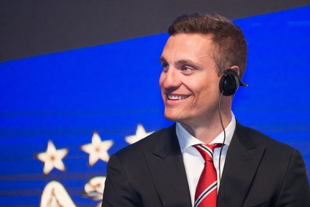 Nemanja Vidic Visits China