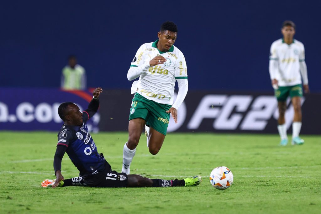 Independiente del Valle v Palmeiras - Copa CONMEBOL Libertadores 2024