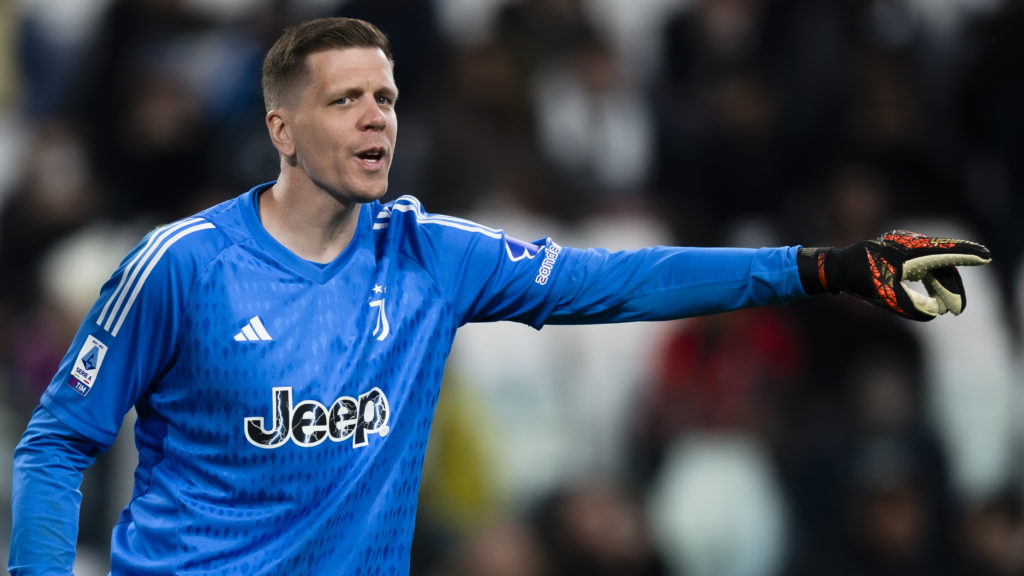 Wojciech Szczesny of Juventus FC gestures during the Serie A