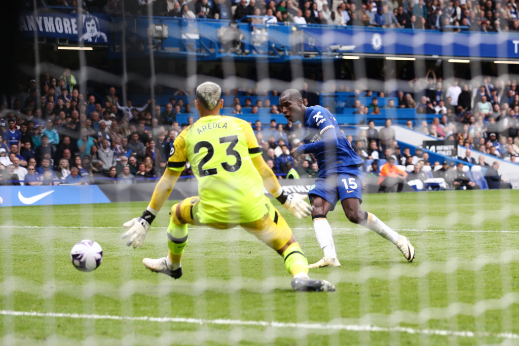 Chelsea FC v West Ham United - Premier League
