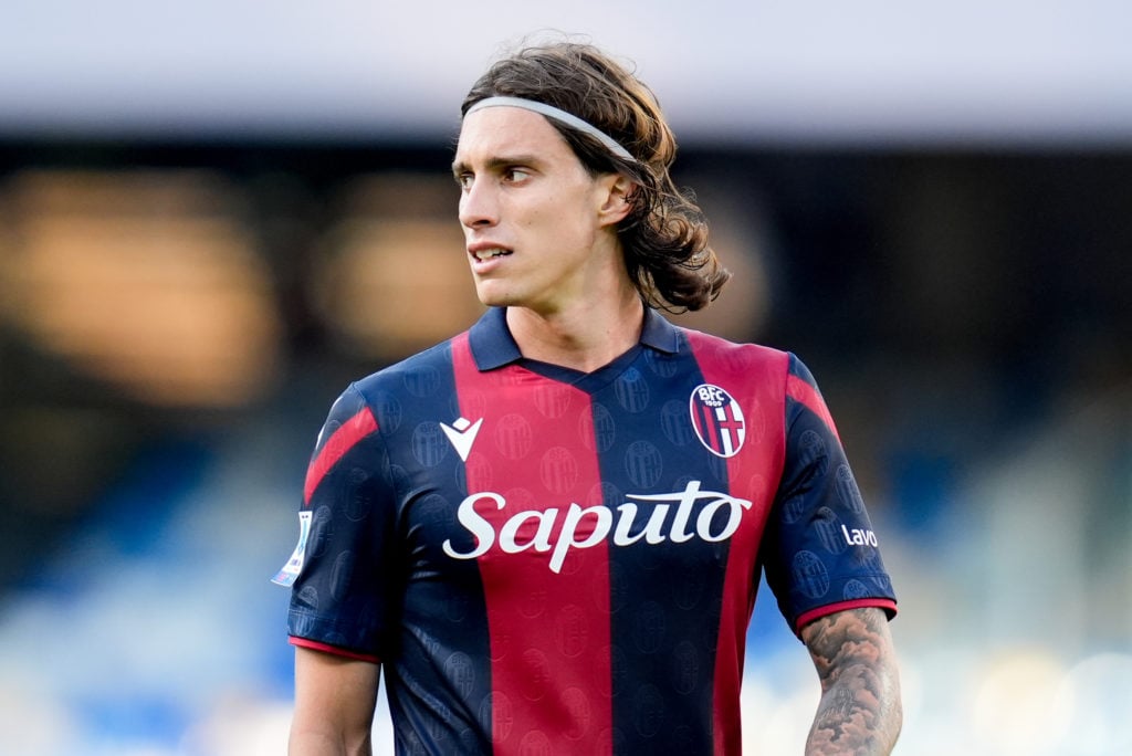 Report: Bologna could try to sign ‘extraordinary’ player from Arsenal once Riccardo Calafiori is sold