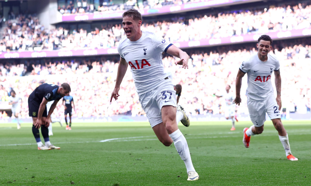 Tottenham Hotspur v Burnley FC - Premier League
