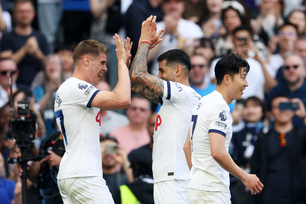 Micky van de Ven of Tottenham Hotspur celebrates scoring his team's second goal with teammate Cristian Romero during the Premier League match betwe...