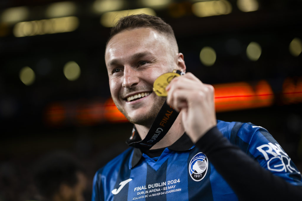 Teun Koopmeiners of Atalanta BC poses with his medal during the award ceremony following the UEFA Europa League final football match between Atalan...