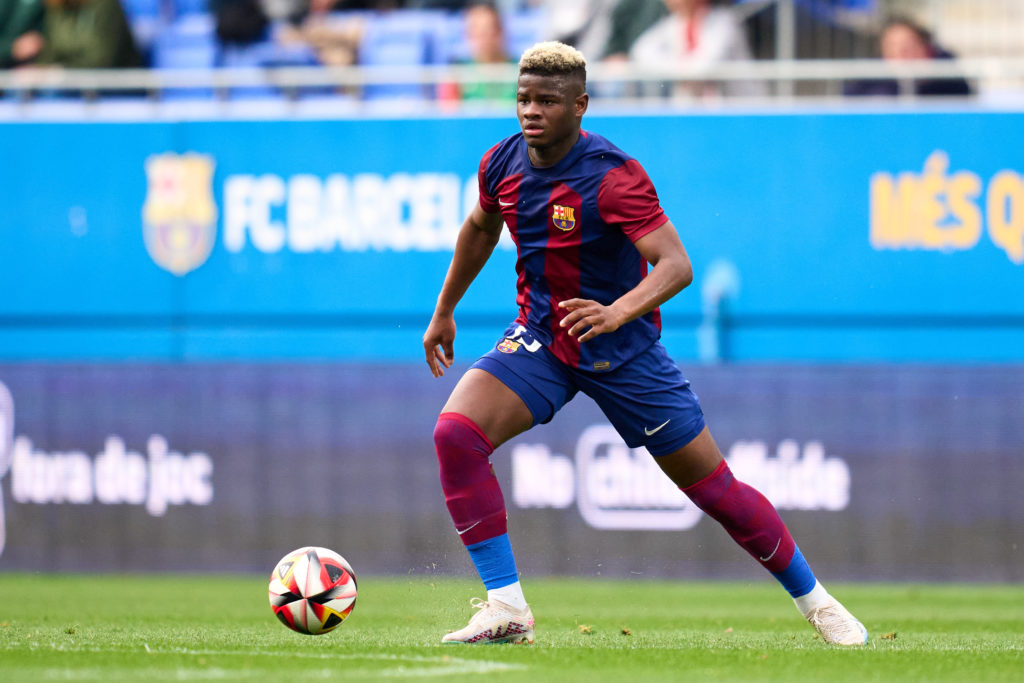 FC Barcelona Atletic v CD Arenteiro - Primera RFEF