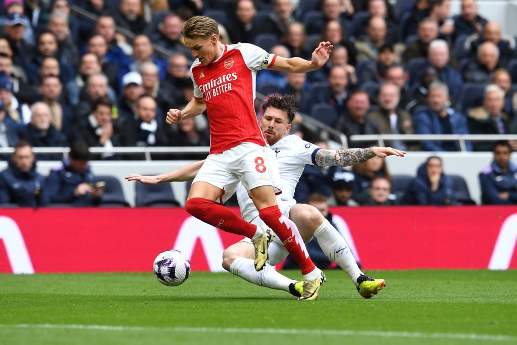 Tottenham Hotspur v Arsenal FC - Premier League