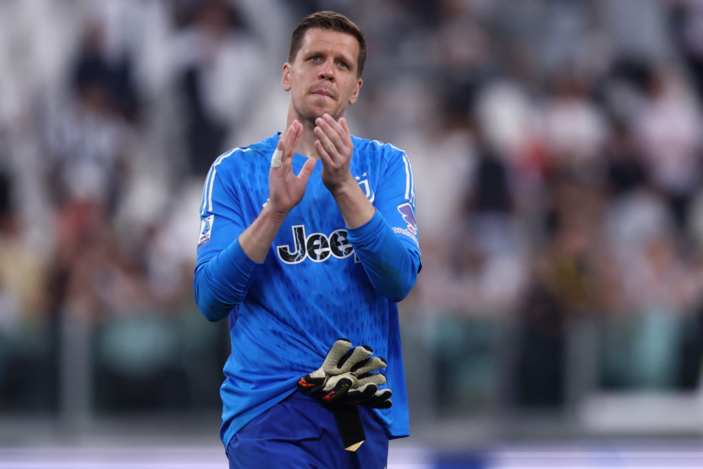 Wojciech Szczesny of Juventus Fc  greets the fans at the end