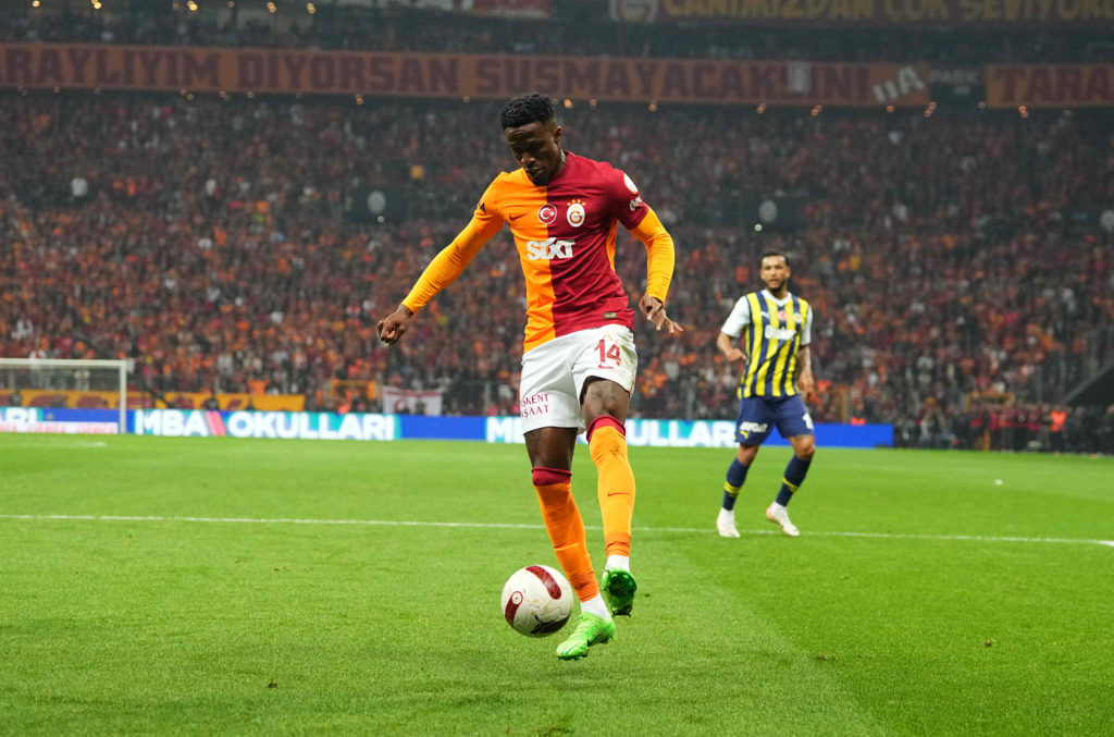 Galatasaray v Fenerbahce - Turkish Super League