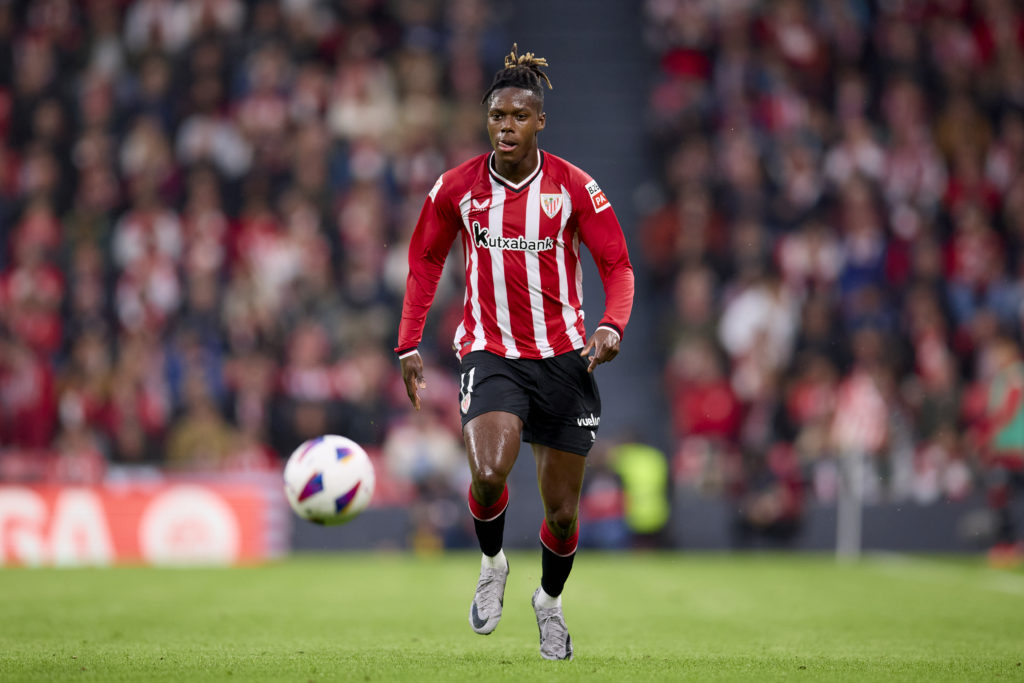 Nico Williams of Athletic Club with the ball during the LaLiga EA Sports match between Athletic Club and Sevilla FC at Estadio de San Mames on May ...