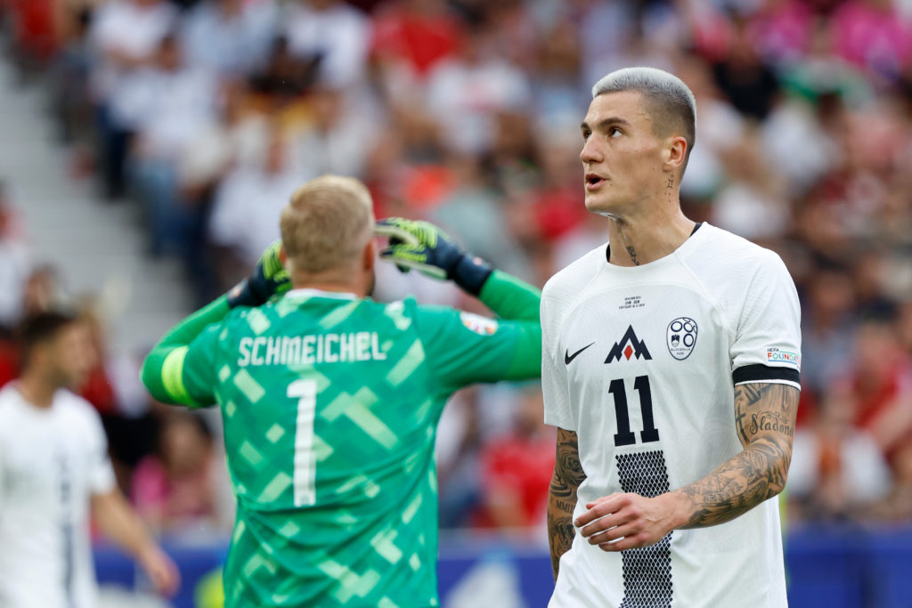 Slovenia  v Denmark -EURO