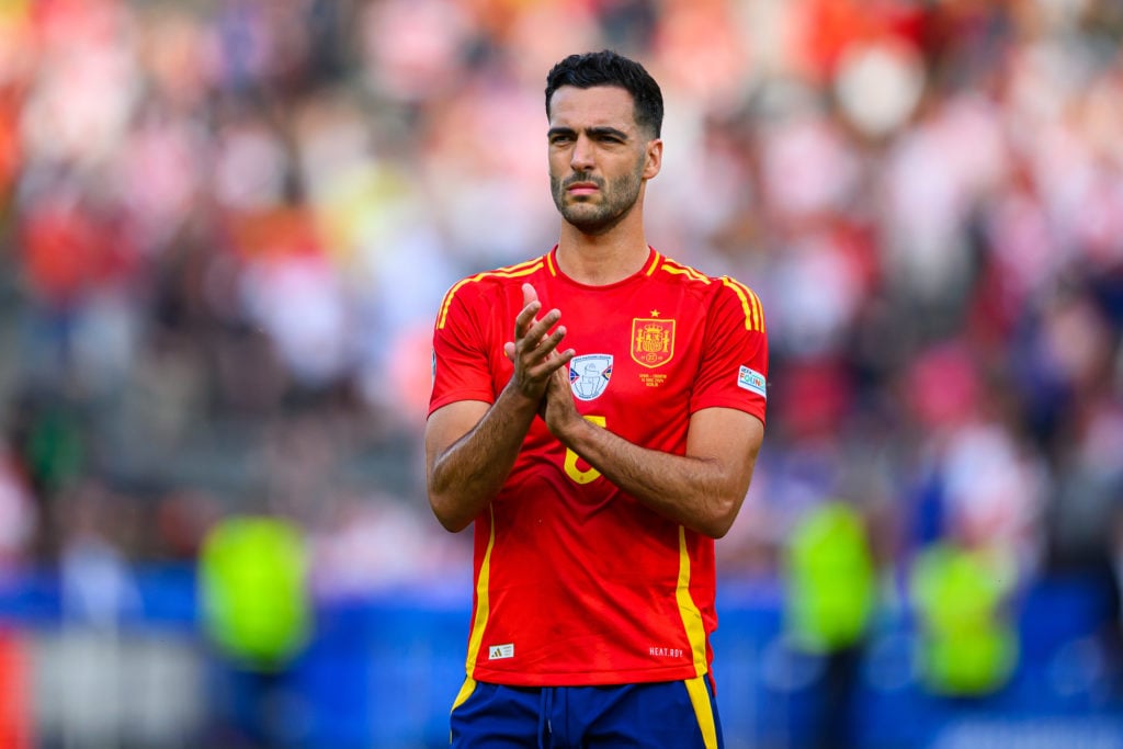 Mikel Merino of Spain applauds to the audience during the UEFA EURO 2024 group stage match between Spain and Croatia at Olympiastadion on June 15, ...