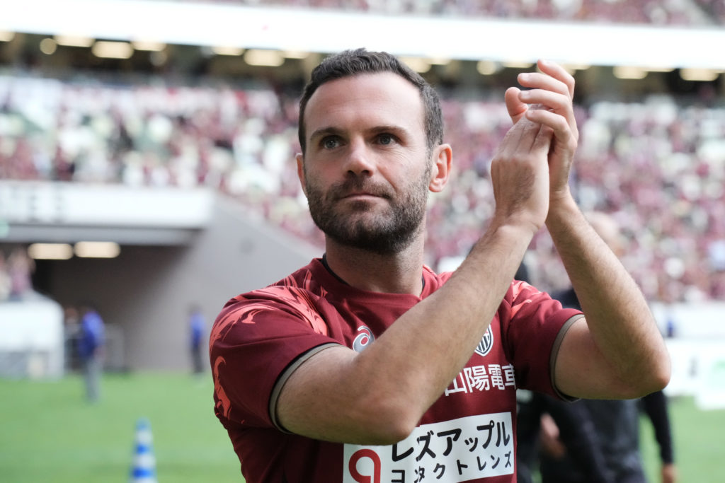 Vissel Kobe v Kashima Antlers - J.LEAGUE Meiji Yasuda J1