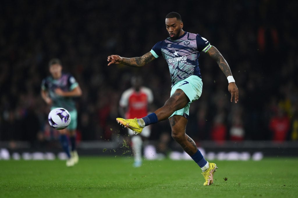 Ivan Toney of Brentford shoots and misses the chance during the Premier League match between Arsenal FC and Brentford FC at Emirates Stadium on Mar...