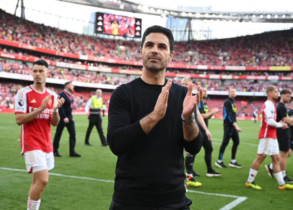 Arsenal manager Mikel Arteta thanks the fans after the Premier League match between Arsenal FC and Everton FC at Emirates Stadium on May 19, 2024 i...