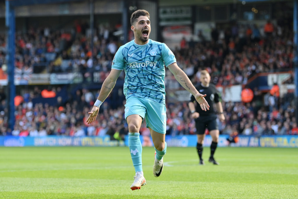 Luton Town v Wolverhampton Wanderers - Premier League