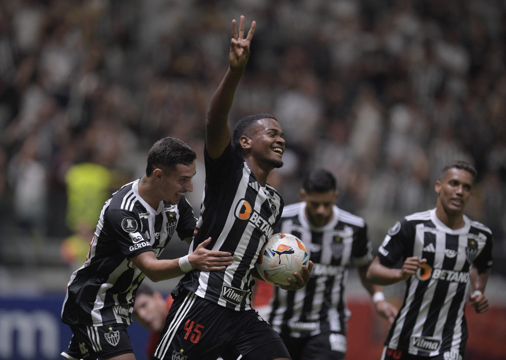 TOPSHOT-FBL-LIBERTADORES-MINEIRO-CARACAS