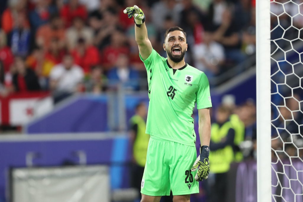 goalkeeper Giorgi Mamardashvili of Georgia gestikuliert, Gestik during the UEFA EURO 2024 round of 16 match between Spain and Georgia at Cologne St...