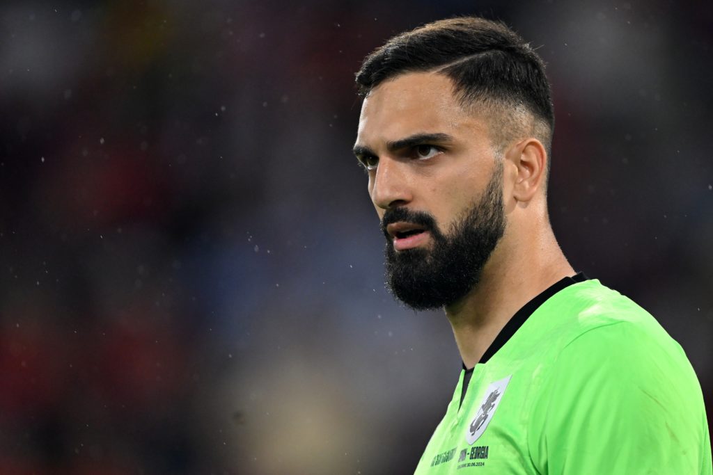 COLOGNE - Georgie goalkeeper Giorgi Mamardashvili during the UEFA EURO 2024 round of 16 match between Spain and Georgie at the Rhein Energie stadiu...