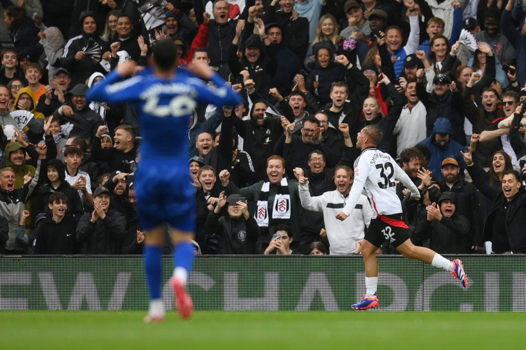 Emile Smith Rowe of Fulham celebrates scoring his team's first goal during the Premier League match between Fulham FC and Leicester City FC at Crav...