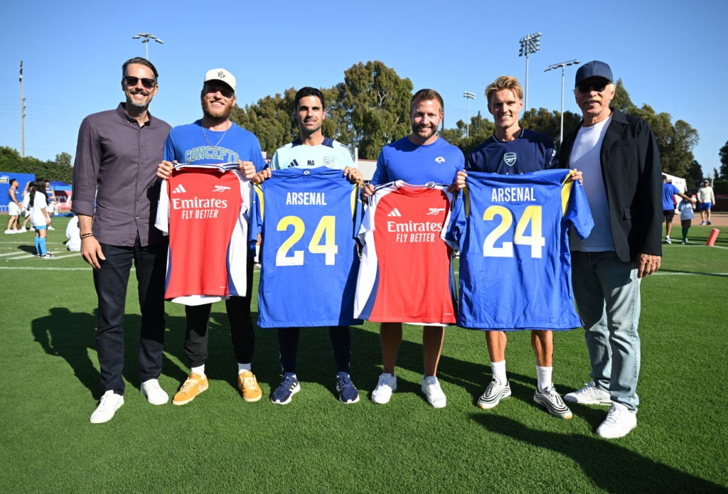 Arsenal and LA Rams owners (L) Josh Kroenke, (R) Stan Kroenke (3ndL) Arsenal manager Mikel Arteta with (3ndR) LA Rams Head Coach Sean McVay (2ndL) ...