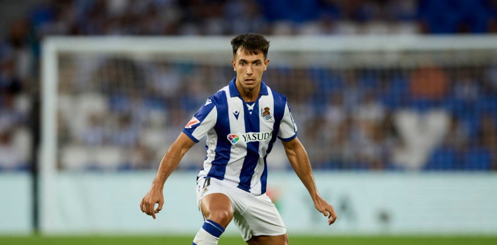 Martin Zubimendi of Real Sociedad with the ball during the La Liga match between Real Sociedad de Futbol and Rayo Vallecano de Madrid at Reale Aren...