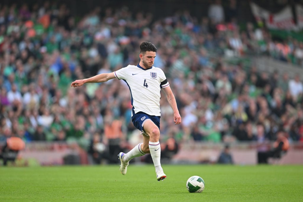 Republic of Ireland v England - UEFA Nations League 2024/25 League B Group B2
