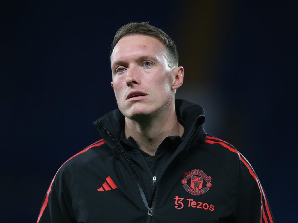 Phil Jones warming up for Manchester United