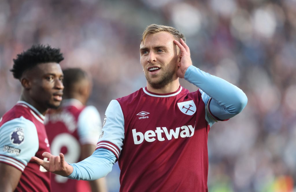 West Ham United's Jarrod Bowen celebrates scoring his side's third goal during the Premier League match between West Ham United FC and Ipswich Town...