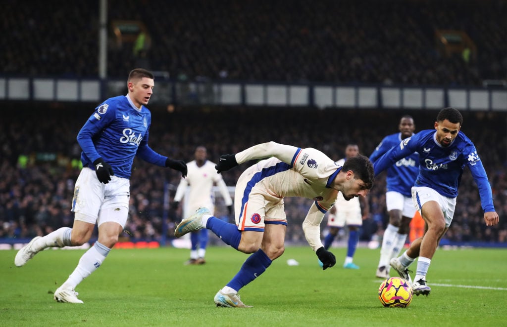 'The final bit...': Micah Richards says one Everton player would be so much better if he picked the right pass