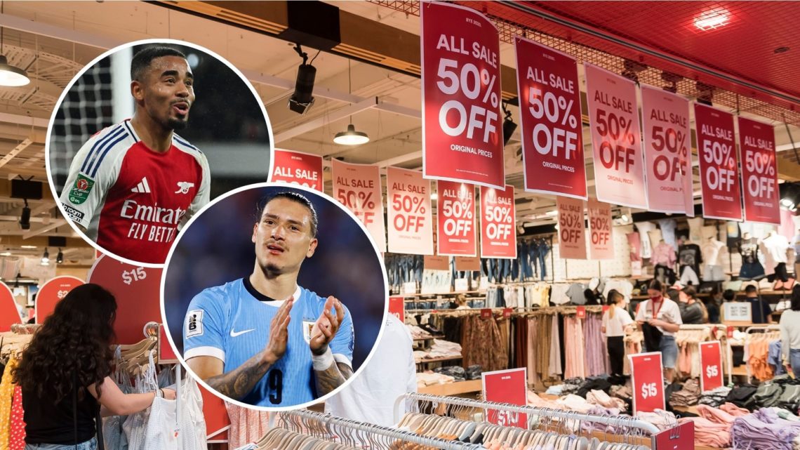 Boxing day sale. Inset, Gabriel Jesus and Darwin Nunez.