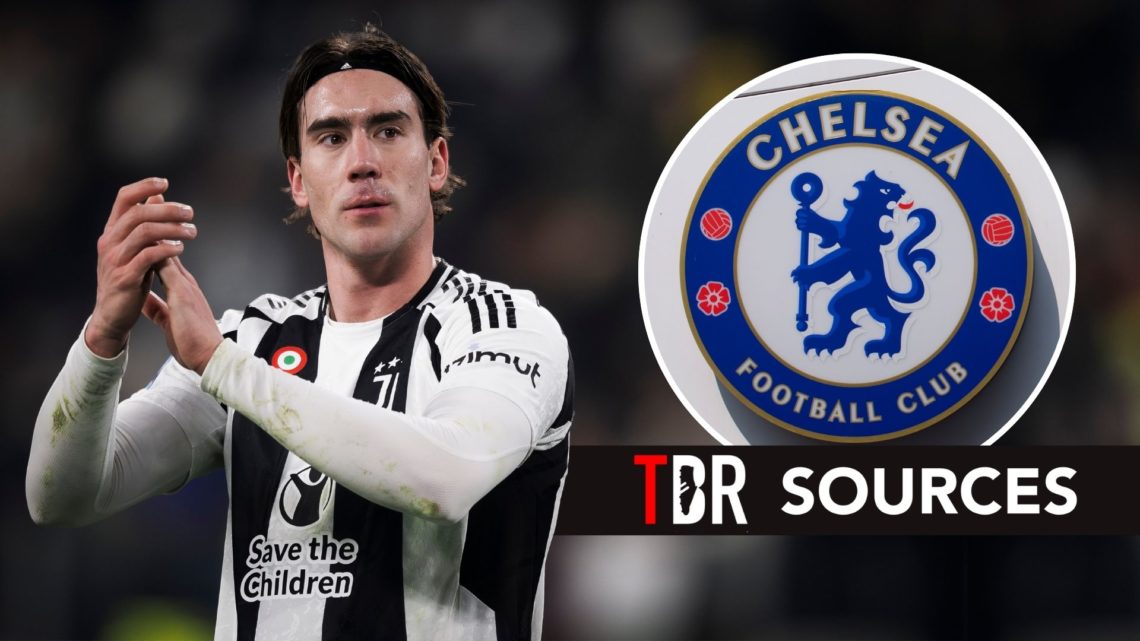 Dusan Vlahovic. Inset, Chelsea badge.