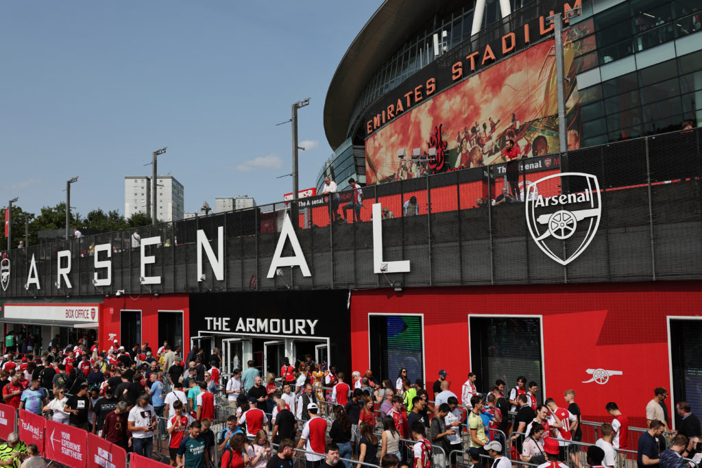 FBL-ENG-PR-ARSENAL-WOLVES-FANS