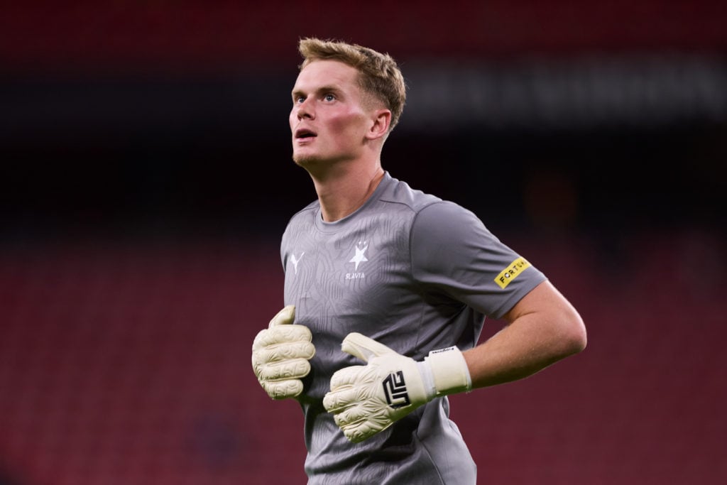 Antonin Kinsky of SK Slavia Praha warms up prior to the UEFA Europa League 2024/25 League Phase MD3 match between Athletic Club and SK Slavia Praha...