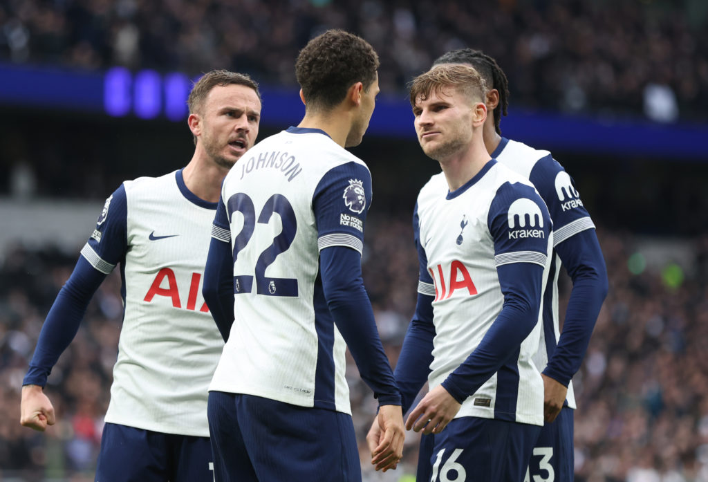 Tottenham Hotspur FC v Fulham FC - Premier League