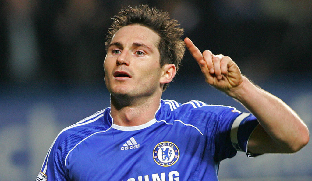 Chelsea's Captain Frank Lampard celebrat